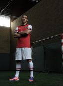 Лукас Подольски в новой форме Арсенала. Фото + Видео