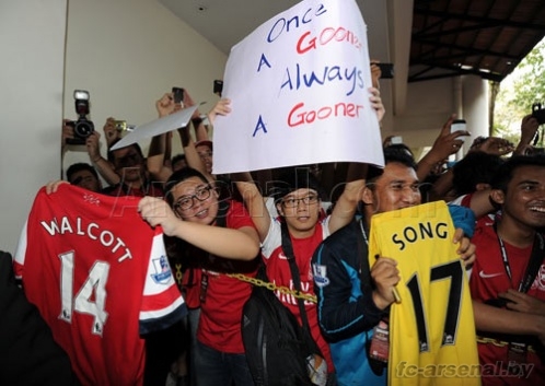 "Арсенал" прибыл в Азию. Фото