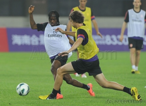 Тренировка "Арсенала" в Китае, 26 июля