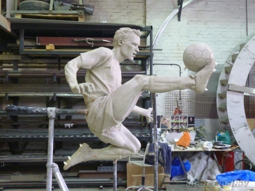 "Арсенал" установит статую Деннису Бергкампу