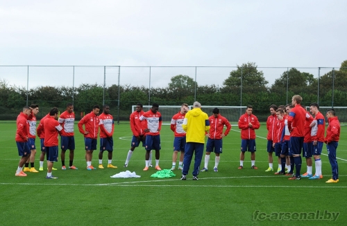 Фотографии с тренировки команды перед матчем против Тоттенхэма