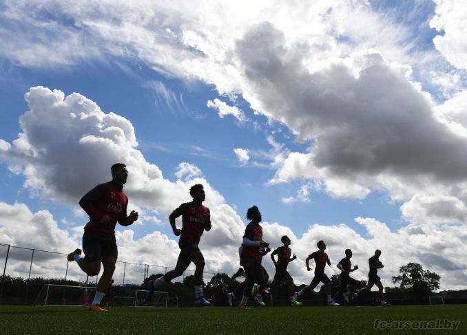 Тренировка Арсенала в Колни. Фото